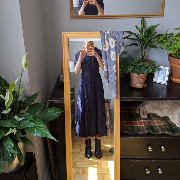 Vintage long button-up dress with short sleeves - Picture 2 of 10